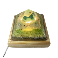 Lámpara Orgón Pirámide 14x14cm Monte Kurama - tienda online