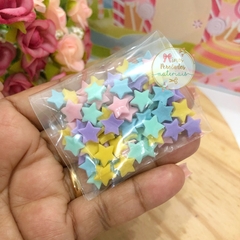 Mini apliques em biscuit estrelas candy colors - 10 gramas