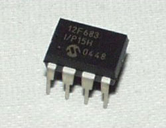 PIC 8 Pinos 20MHz 2K 4A/D - 12F683