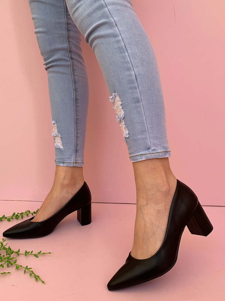 Scarpin beira rio cheap bico fino