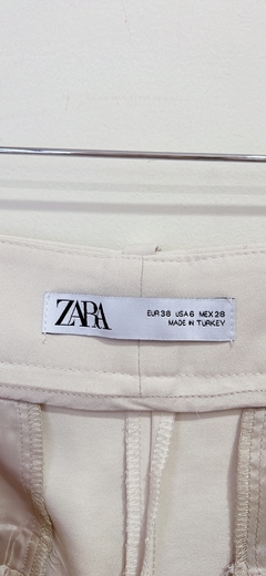 3750 Pantalón Zara Crudo T.M (detalle) - cazabreva