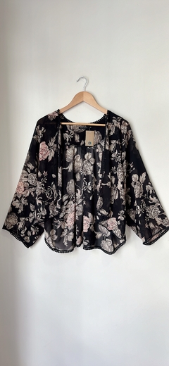 Art.6268 Kimono Negro Flores TL