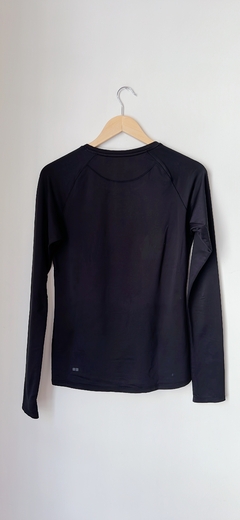 Art.6354 Remera Uniqlo Negro TXS amplio (manchas) - comprar online