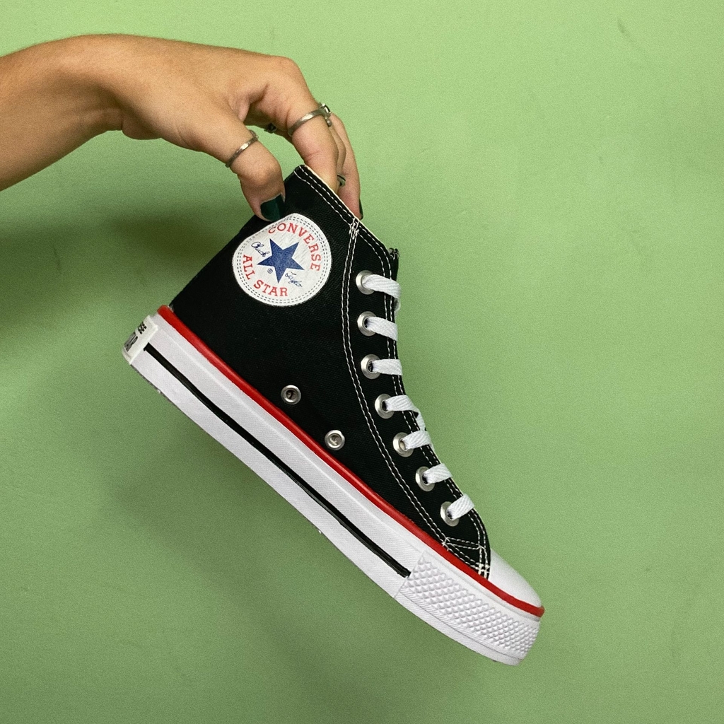 All star preto com 2024 vermelho