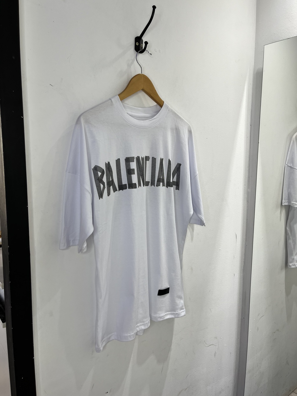 REMERA BALENCIAGA Comprar en Mas Que Flow