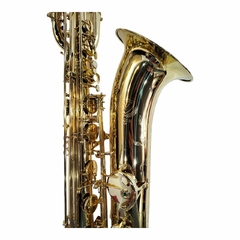 Imagem do Sax Barítono Eagle SB506 Com Lá Grave Laqueado