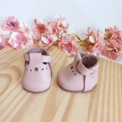 Sapato de Boneca em couro na cor rosa claro - Modelo sapatilha Estrela