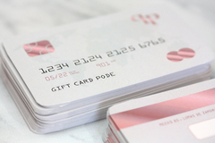Gift cards / Tarjeta de crédito (9x5cm) Laminado + puntas redondeadas x 150 u. - comprar online