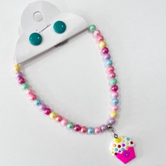 6 KITS - 1 colar infantil + 1 botão resina na internet