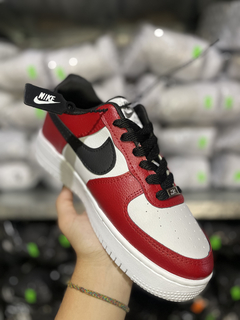 Nike Air Force roja con blanco - Comprar en Fortaleza