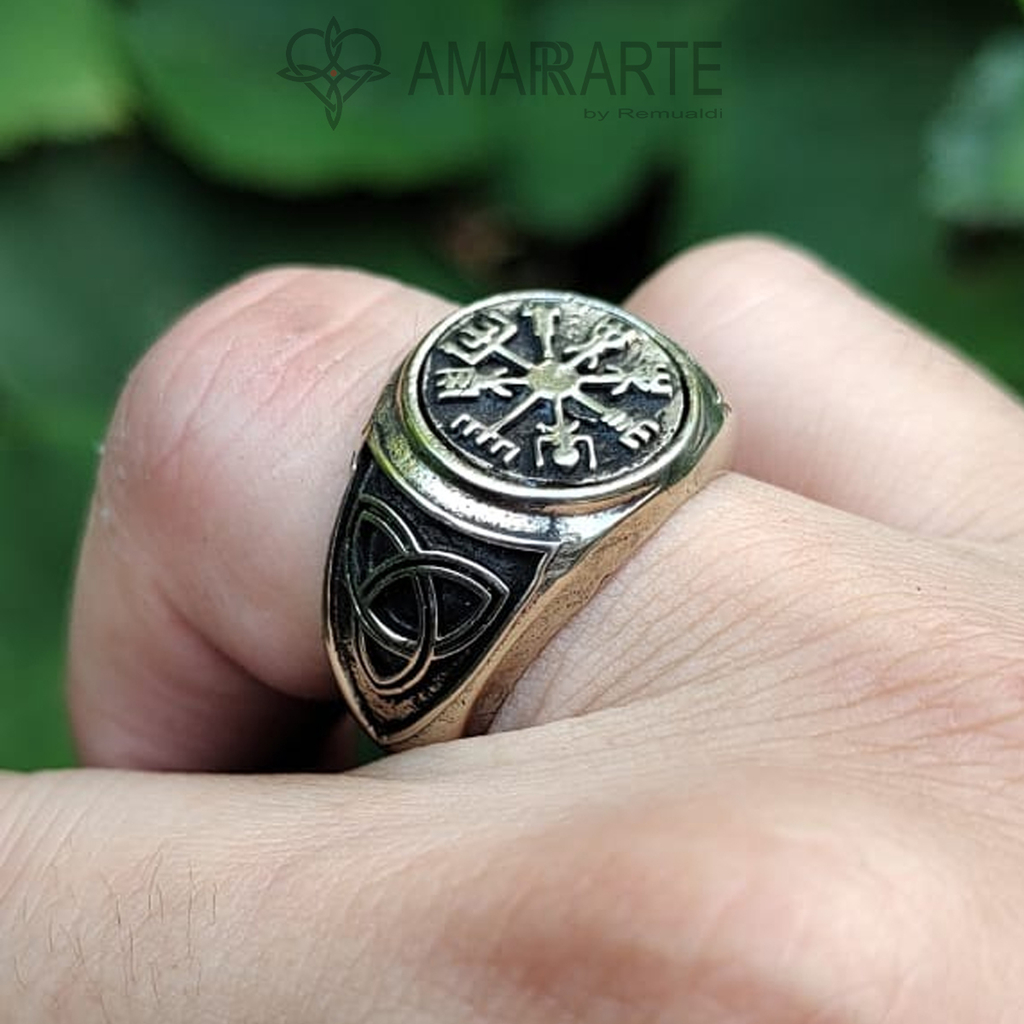 Anillo de sello con simbolos Celtas Vikingos