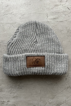 BEANIE NY GRIS