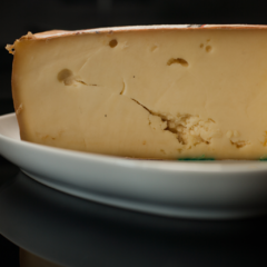 Queijo tipo Fontina - Serra das Antas - comprar online