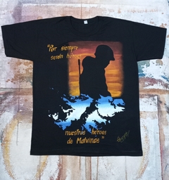 REMERA DE LAS ISLAS MALVINAS PINTADA A MANO 6