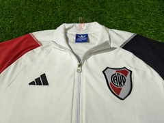 Campera de presentacion 2024