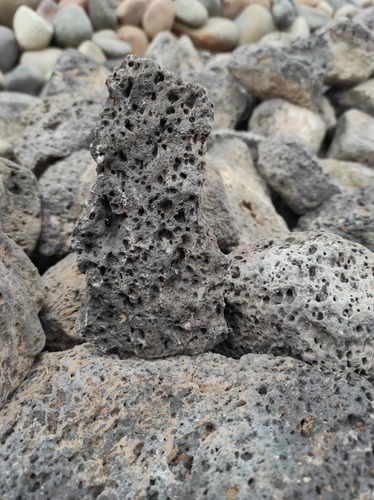 Piedra Volcanica Negra Parrilla Sauna Piedras X 1 Kg