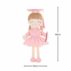 GLOVELEYA - BONECA 40CM SPRING FORMATURA - COM NOME - loja online