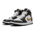 Tênis Nike Air Jordan 1 Mid Patent 'Black Gold'