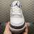 Jordan - 3 Retro Dark Iris - comprar online