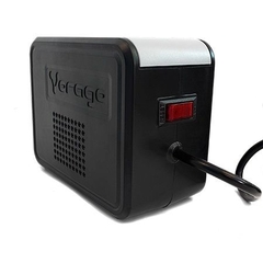 Regulador Vorago AVR-200, 650W, 1400VA, Entrada 110 - 120V, Salida 110 - 120V, 8 Contactos