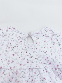 Remera Florcitas - comprar online