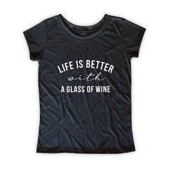 Camiseta Feminina Estampa Wine na internet