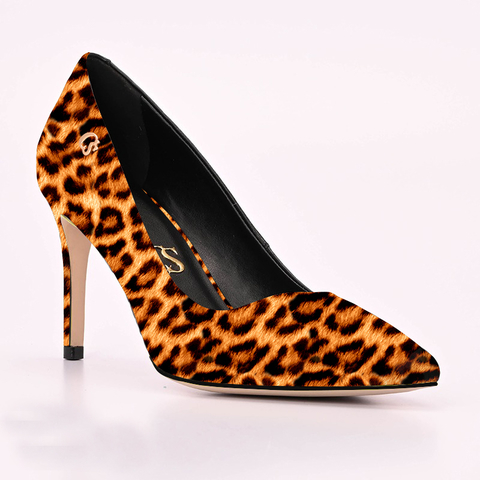 Scarpin onça store carmen steffens
