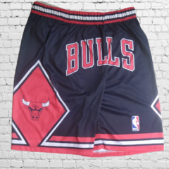 Short Chicago Bulls Negro Clásico