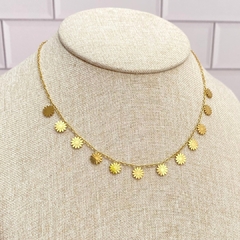 Collar flores dorado - 0579C - comprar en línea