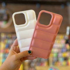 FUNDA PUFFER IPHONE 14 (0867)