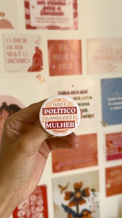 Bottom Tudo é Político