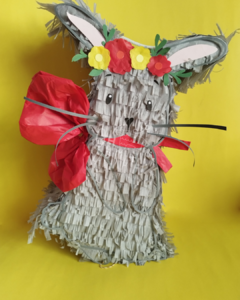 Piñata Conejo Gris