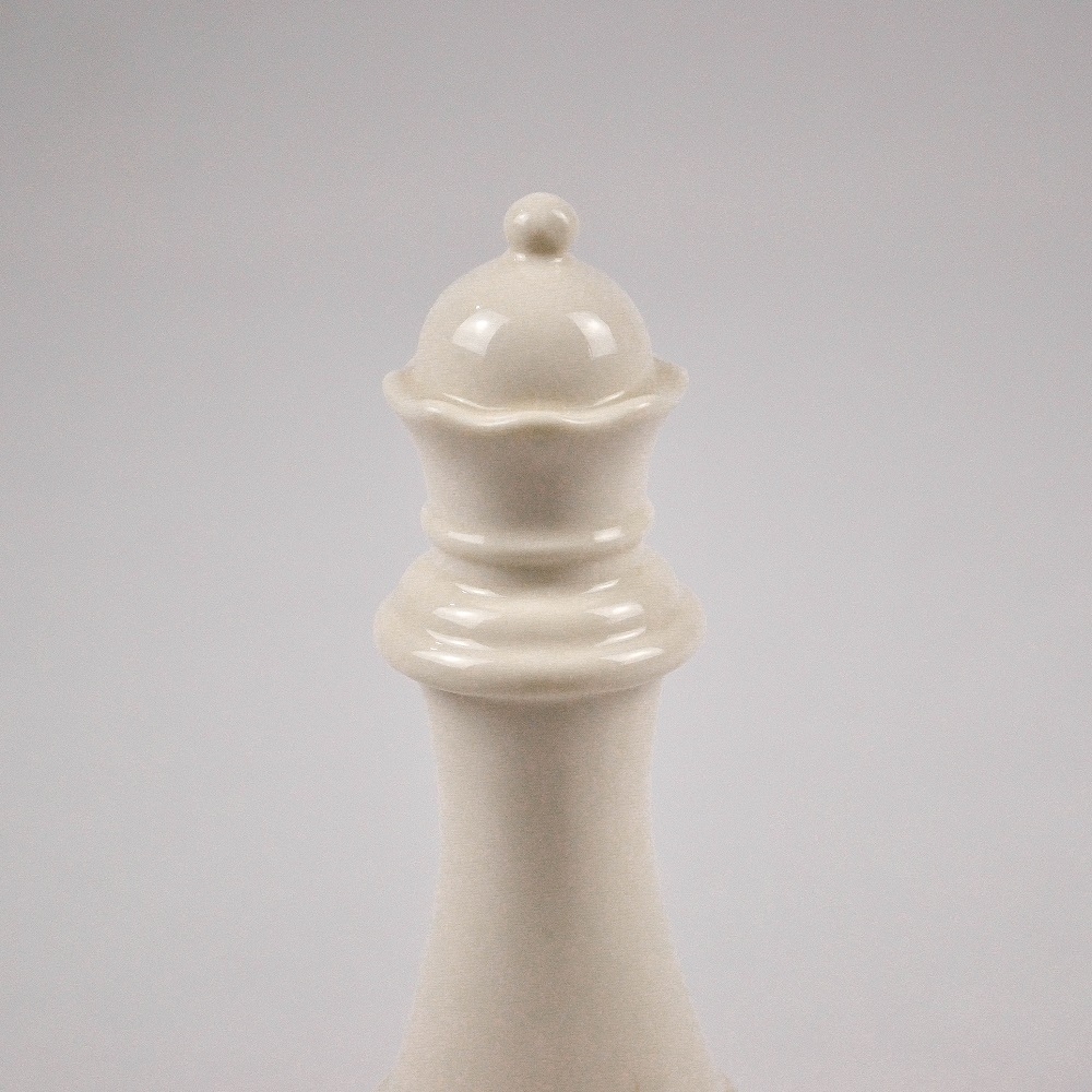 Enfeite Decorativo Peça de Xadrez em Porcelana Item Para Decoração