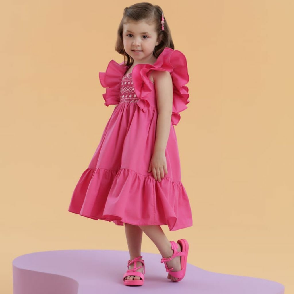 Vestido Infantil Rosa Pink com Babados e Bordado Petit Cherie