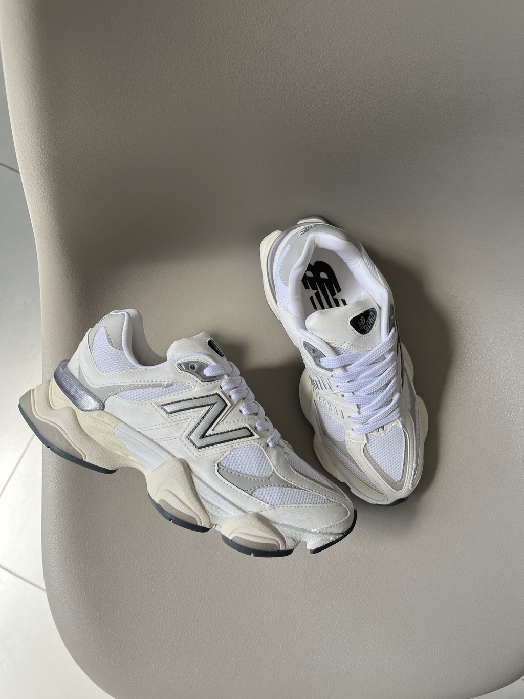 Tenis NB 9060 Branco Comprar em AMILI SHOES