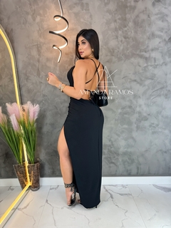 VESTIDO MIDI LUIZA PRETO na internet