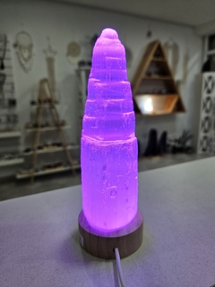 Luminária com torre de selenita m - comprar online