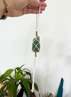 Amuleto com quartzo verde