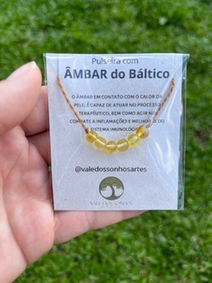 Pulseira com âmbar do báltico