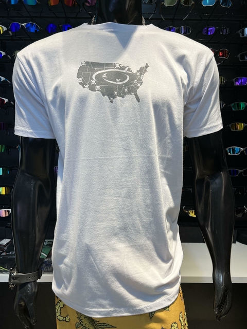 Camiseta Oakley Premium Skull Vermelha - Compre Agora