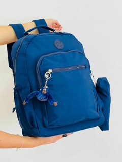 Conjunto Mochila, Estojo e chaveiro Estilo Kipling na internet