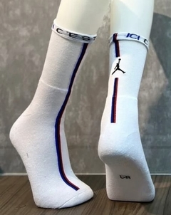 Meia jordan branca sales