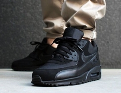 Air max 90 preto no pé store