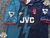Arsenal Suplente (azul) RETRO 1996. #10 Bergkamp. Parche Premier League en internet