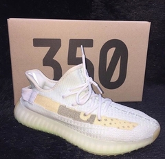 Tênis Adidas Yeezy Boost 350 V2