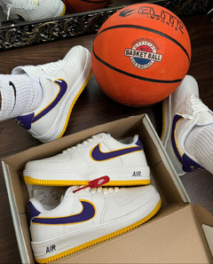 NIKE AIR FORCE ONE LAKERS