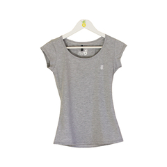 REMERA MUJER - GRIS
