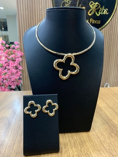 CONJUNTO ARO FLOR VAZADA DOURADO E PRATEADO