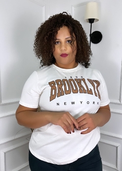 Imagem do T-shirt brooklyn plus