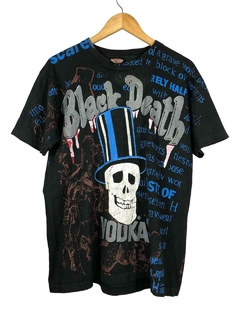 (M) Camiseta vintage AOP Black Death Vodka dos anos 90